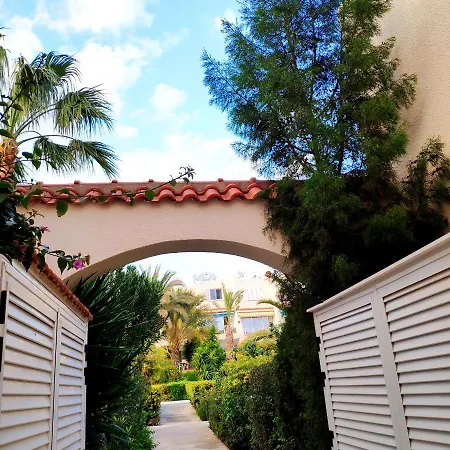 Apartamento Sweet Coral Bay Sea View 3 Stocks Paphos *