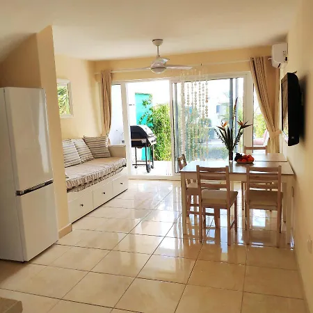 Sweet Coral Bay Sea View 3 Stocks Paphos * Peja