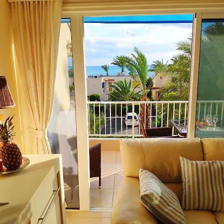 Sweet Coral Bay Sea View 3 Stocks Paphos Apartment