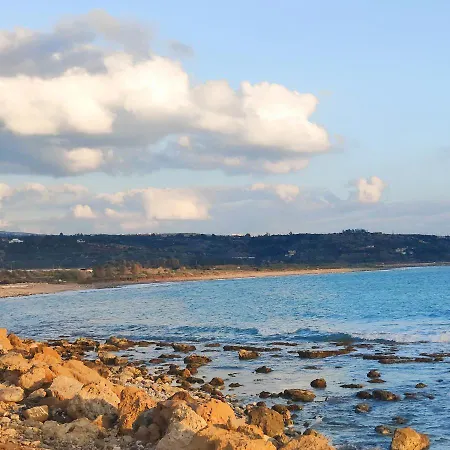 Sweet Coral Bay Sea View 3 Stocks Paphos شقة *