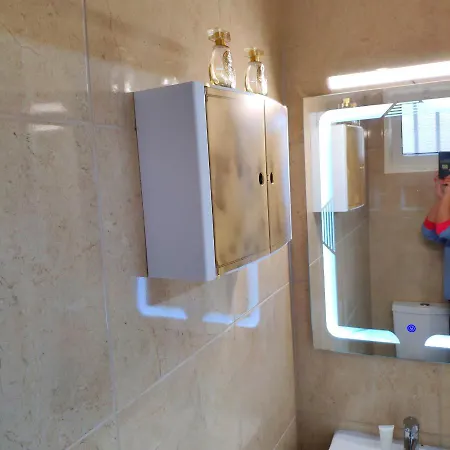 Sweet Coral Bay Sea View 3 Stocks Paphos Apartment *