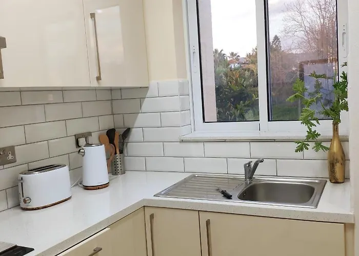 Sweet Coral Bay Sea View 3 Stocks Paphos Apartmán