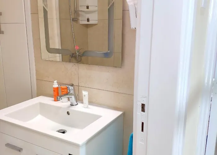 Sweet Coral Bay Sea View 3 Stocks Paphos Apartament *