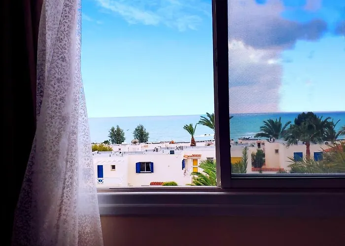 Apartmán Sweet Coral Bay Sea View 3 Stocks Paphos *