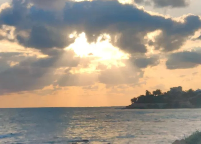 Sweet Coral Bay Sea View 3 Stocks Paphos Apartament *