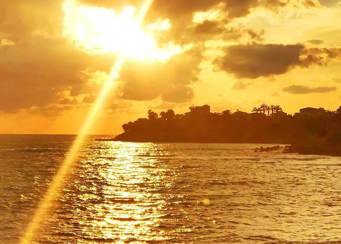 Sweet Coral Bay Sea View 3 Stocks Paphos Apartmán *