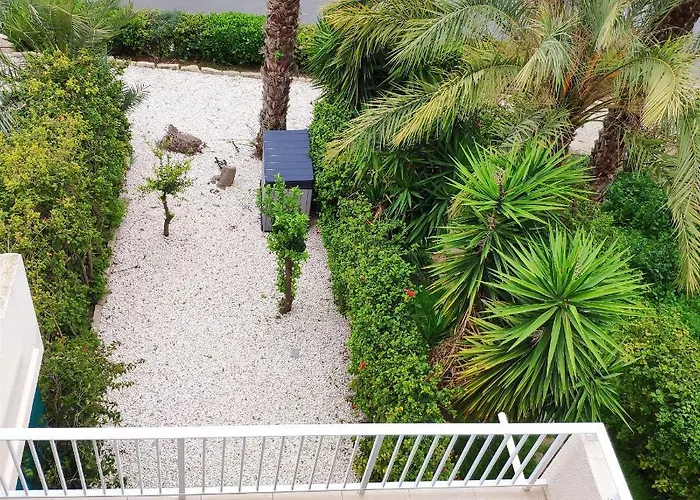 Sweet Coral Bay Sea View 3 Stocks Paphos Apartament *